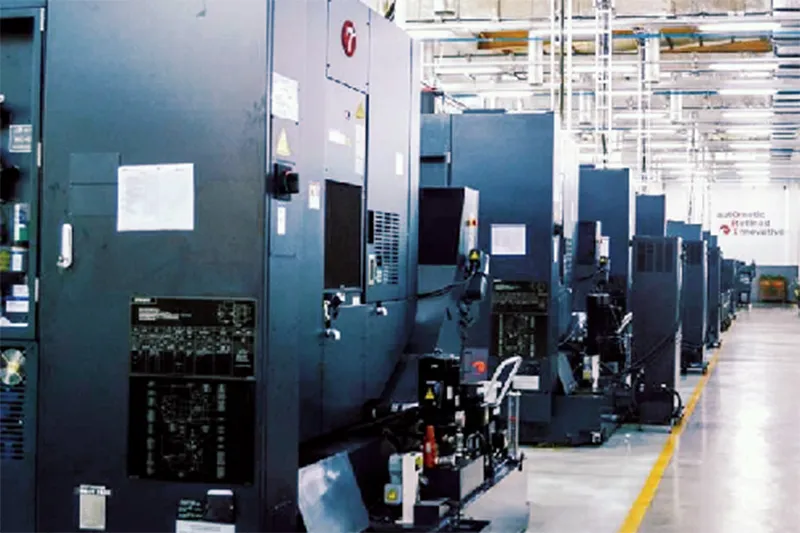 Sistema de Fabricación Flexible: Eficiencia y Precisión en Cada Molde